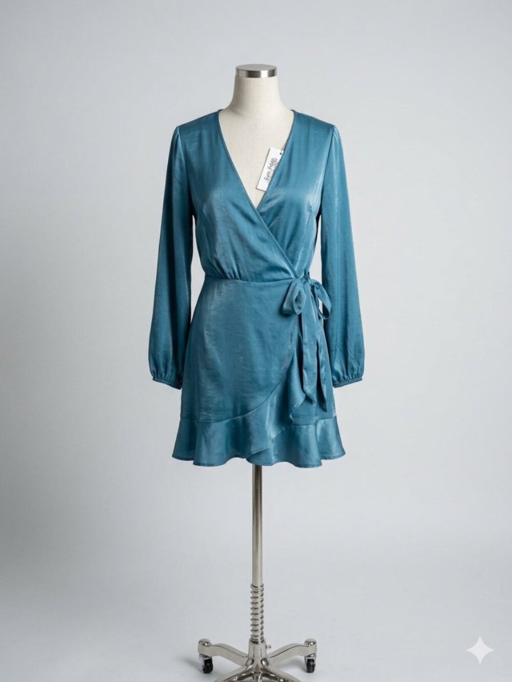NWT Sadie & Sage Endless Romance Ruffle Wrap‎ Dress Size Small